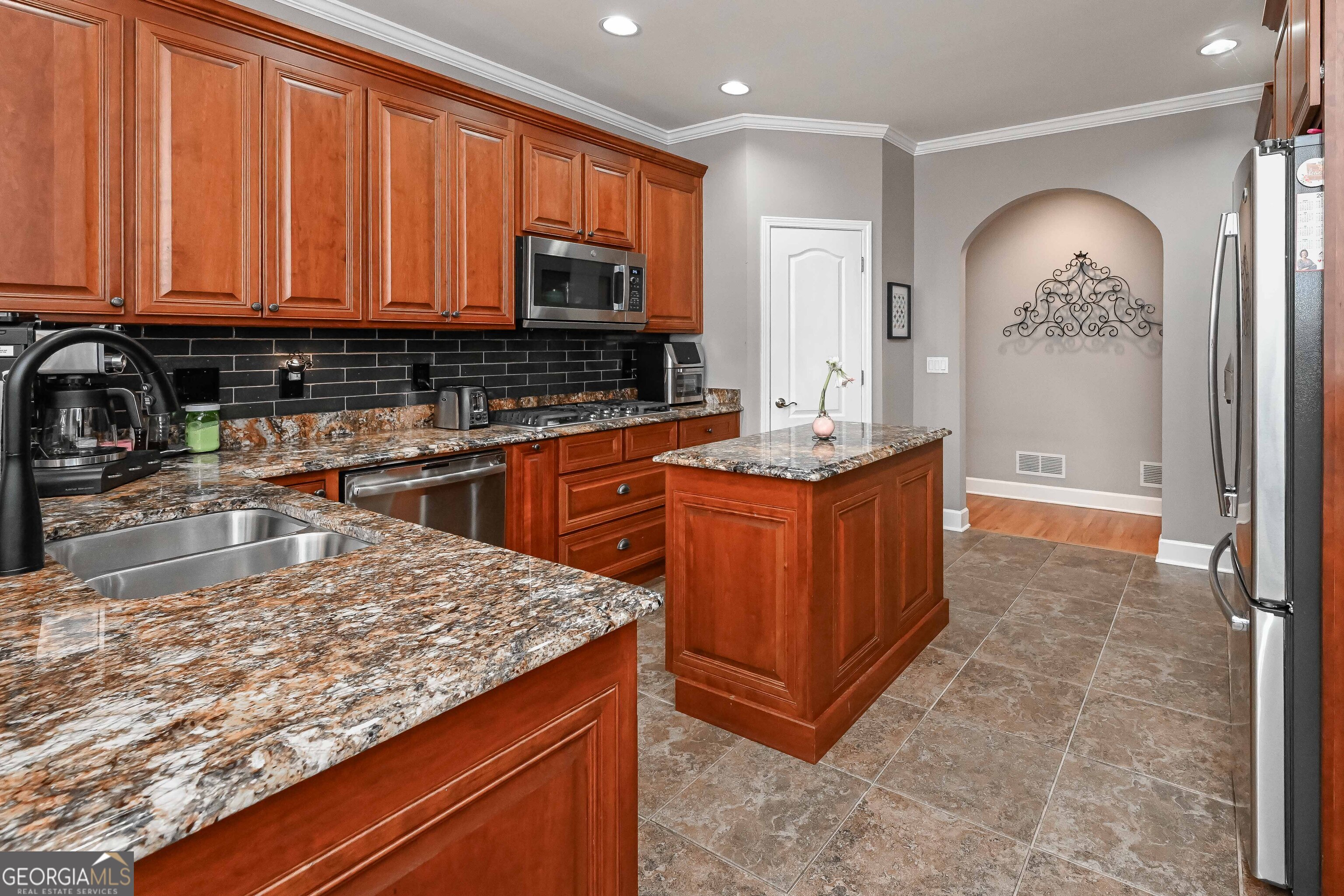 8227 Farmington Lane Property Photo 15