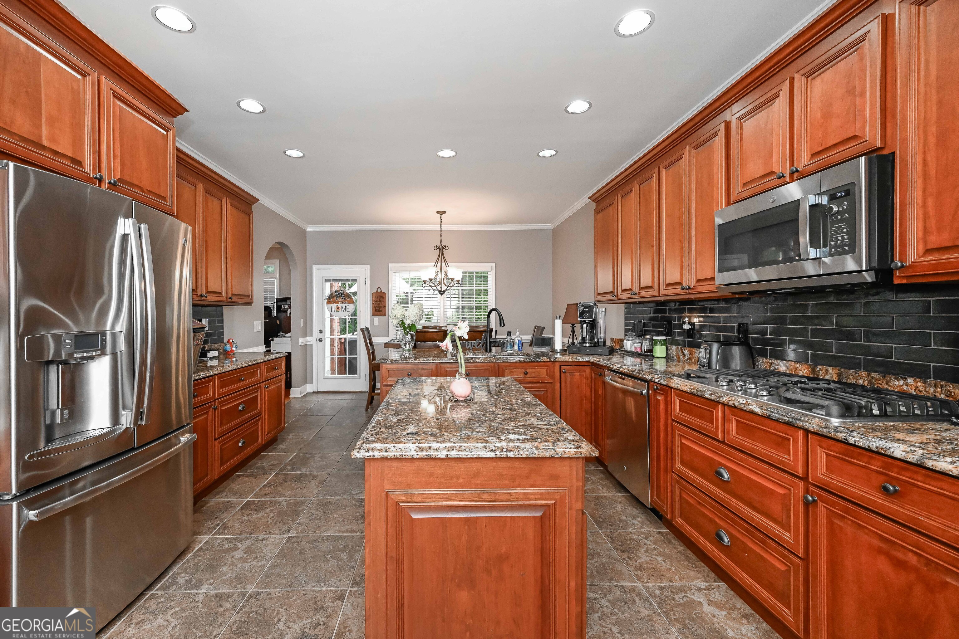 8227 Farmington Lane Property Photo 16