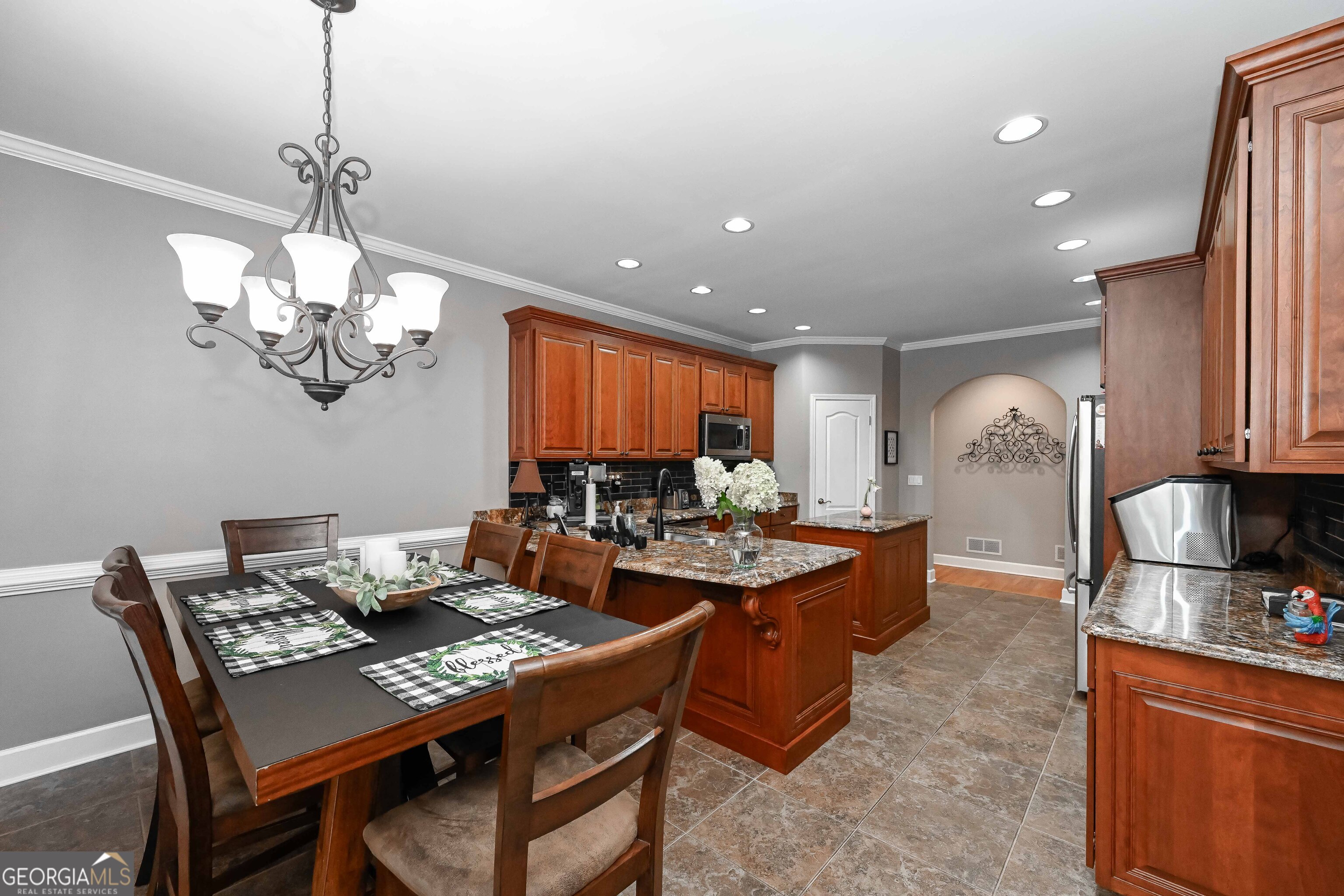 8227 Farmington Lane Property Photo 17