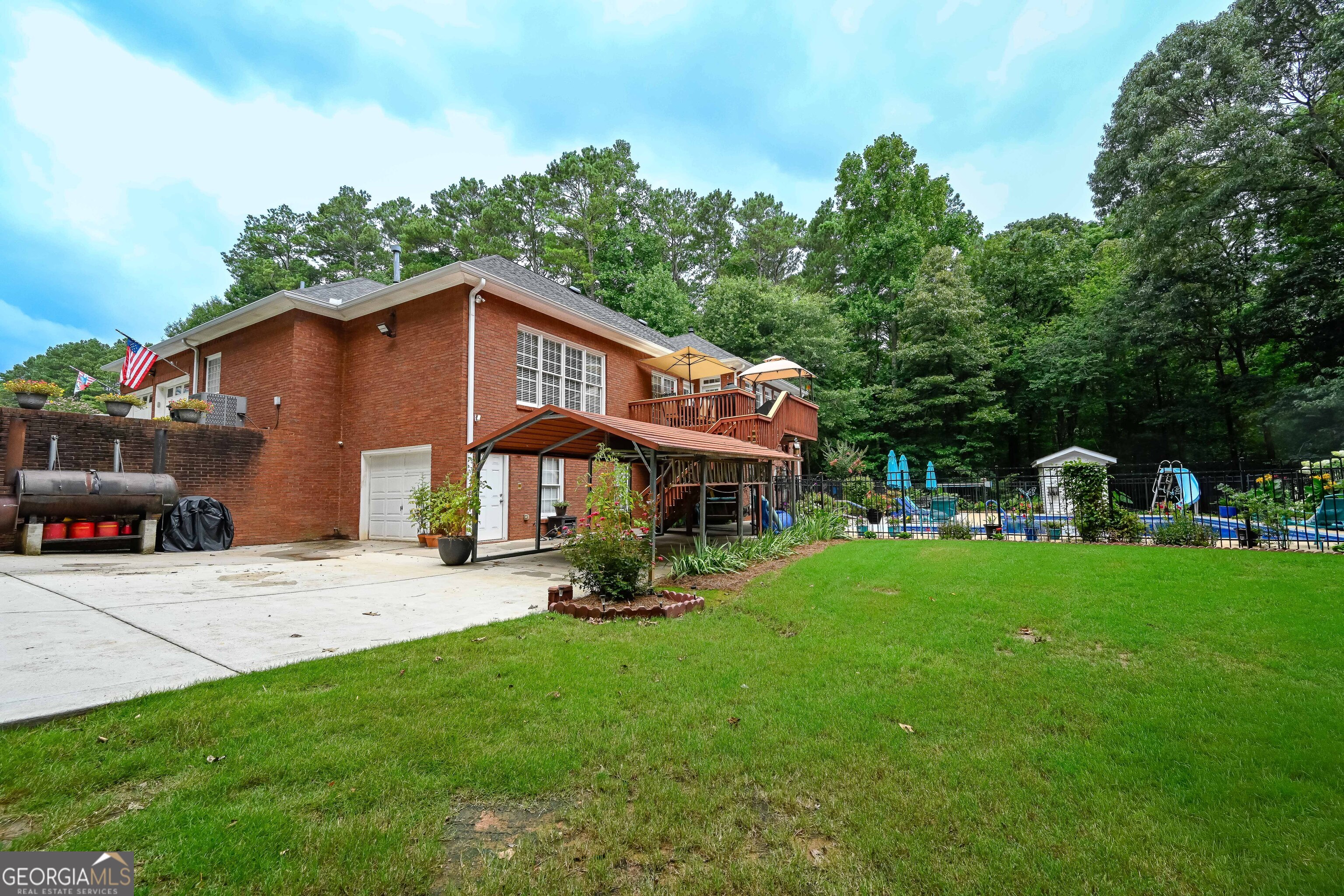 8227 Farmington Lane Property Photo 39