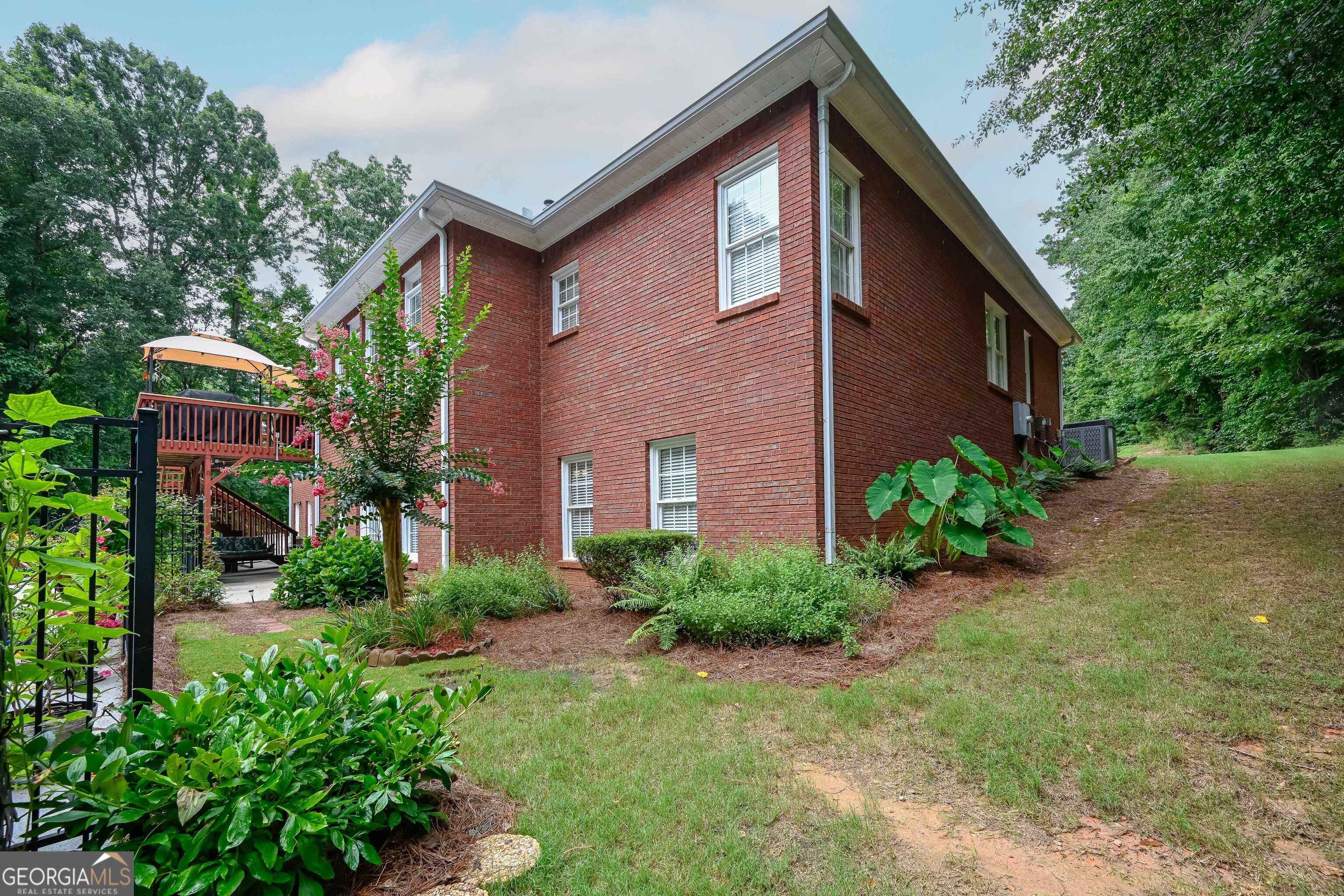 8227 Farmington Lane Property Photo 40