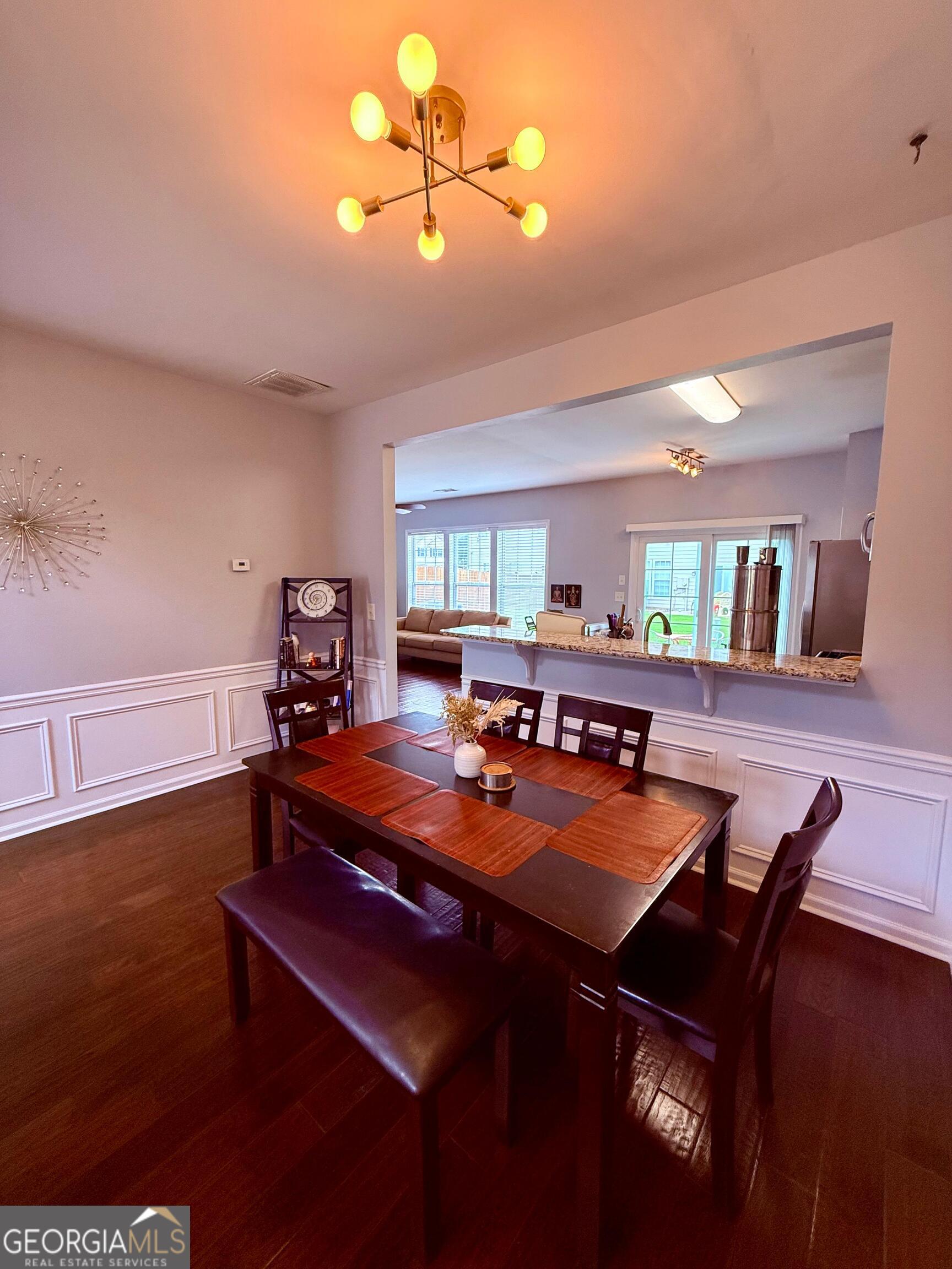 3087 Commonwealth Way Property Photo 4