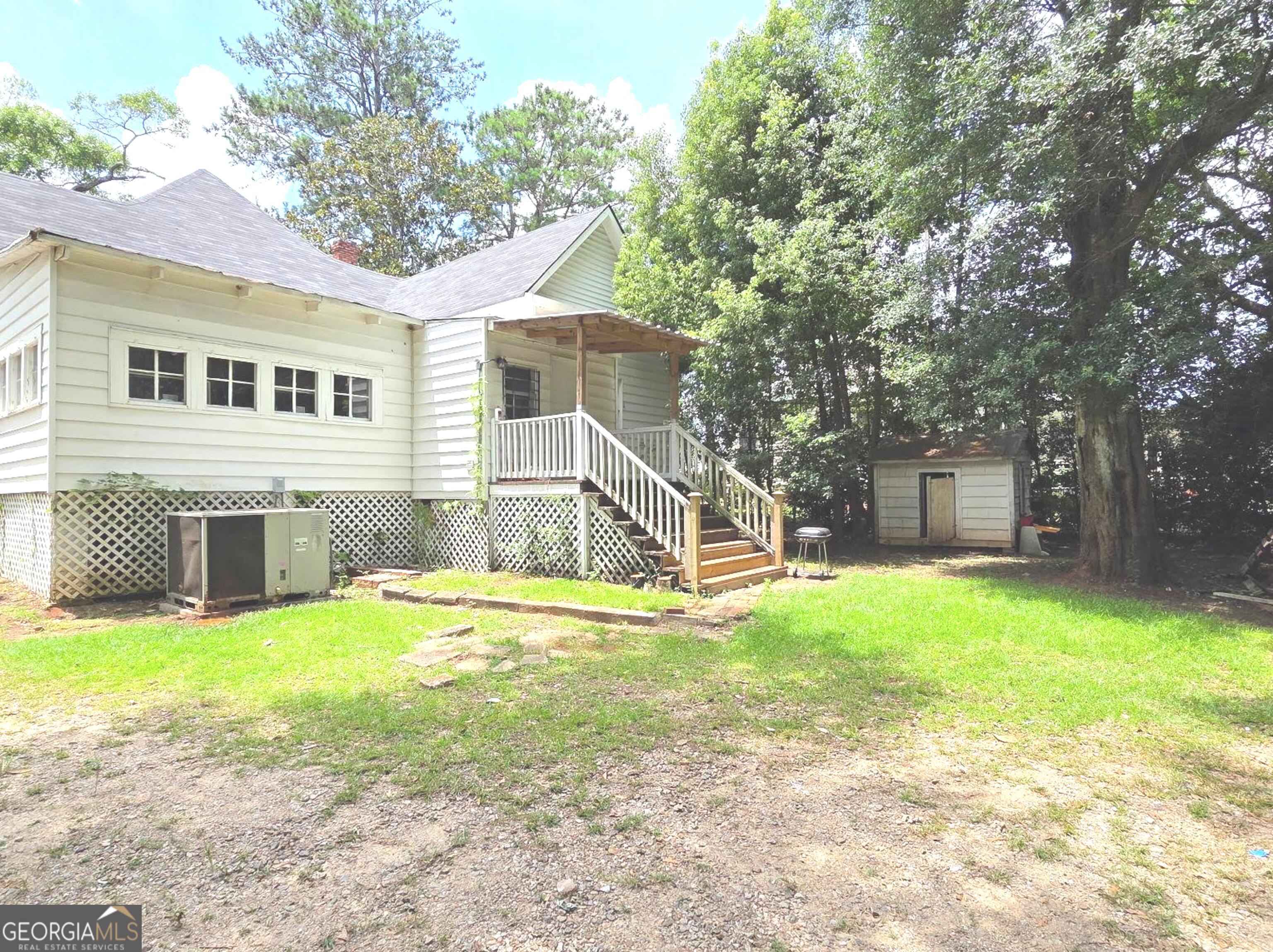 2036 S Main Street Property Photo 3