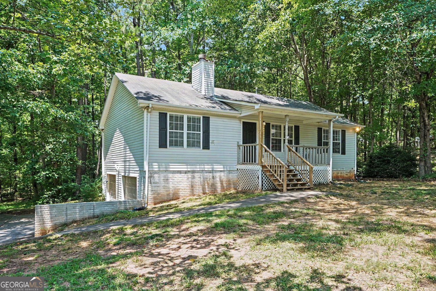 240 Spring Circle Property Photo 2