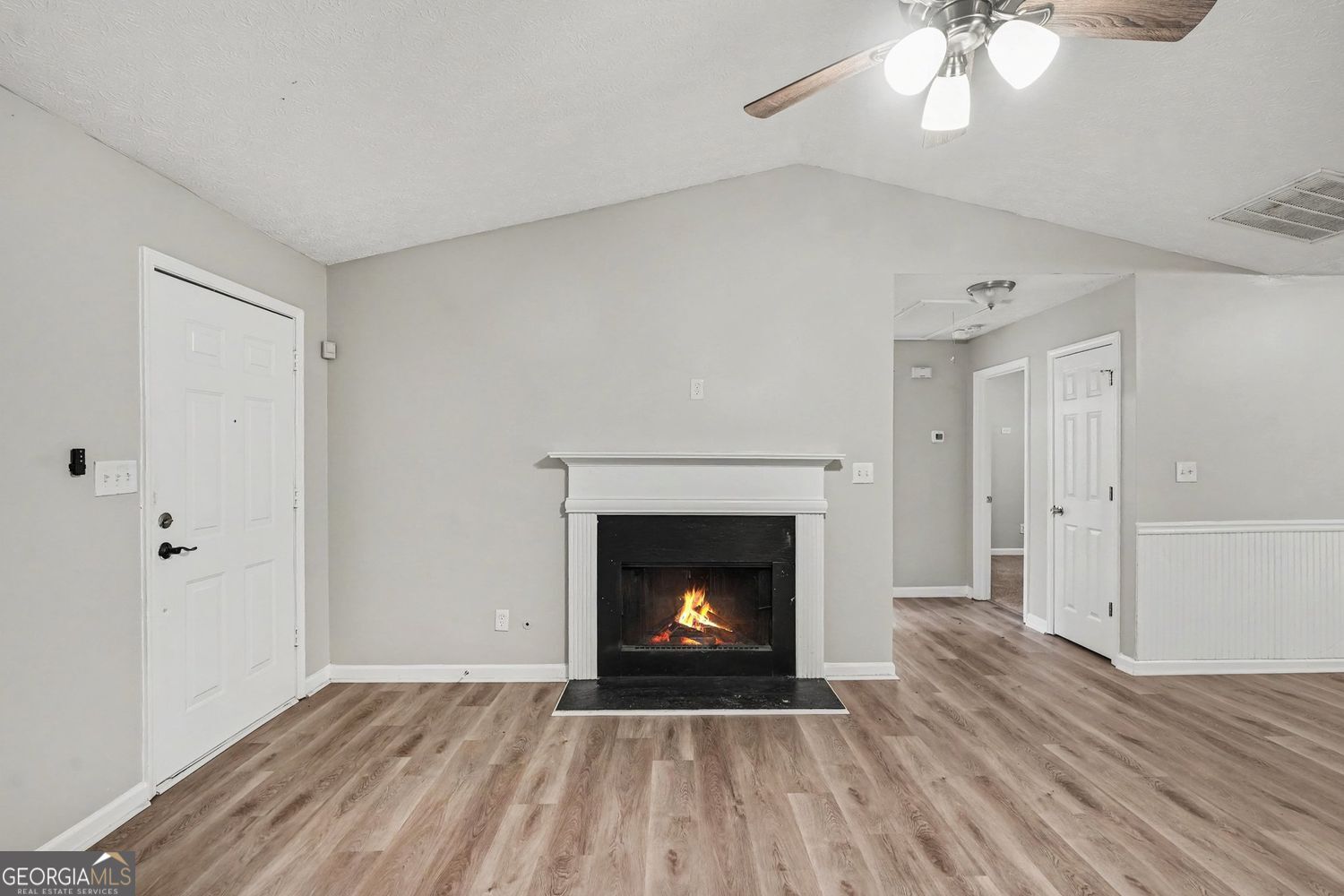 240 Spring Circle Property Photo 6