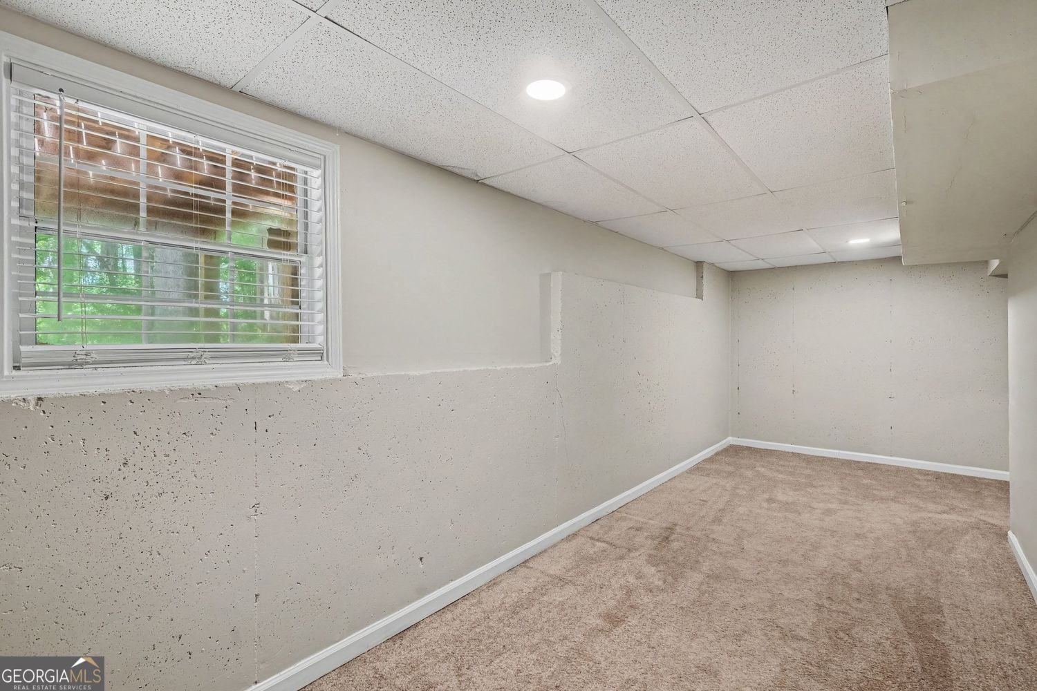 240 Spring Circle Property Photo 15