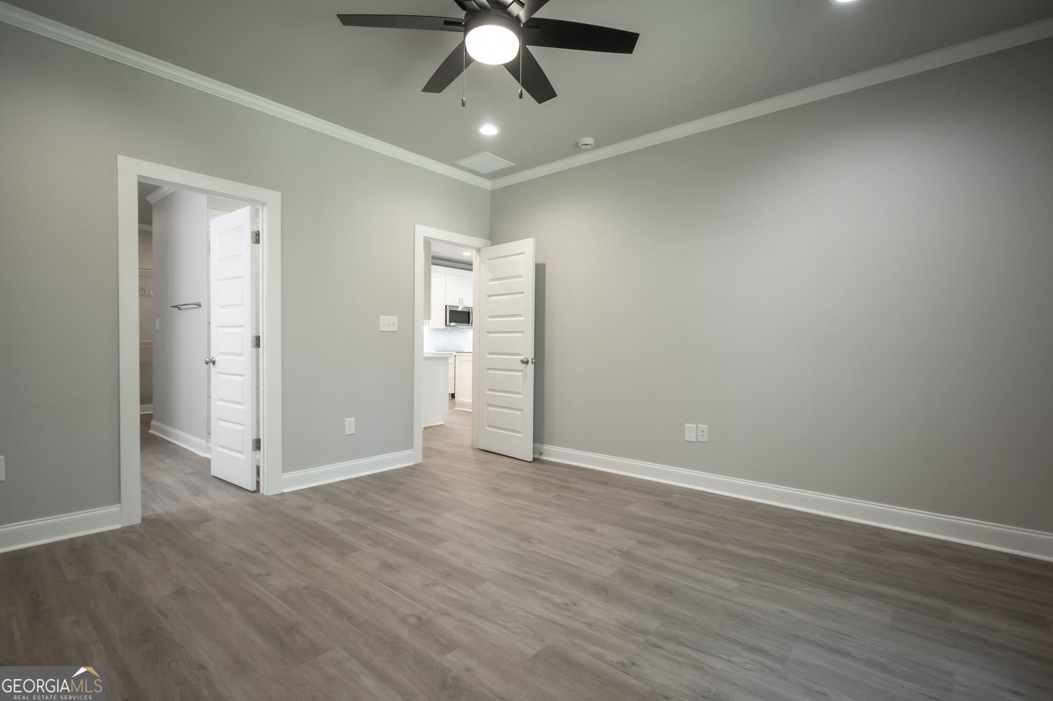 380 University Circle Property Photo 23
