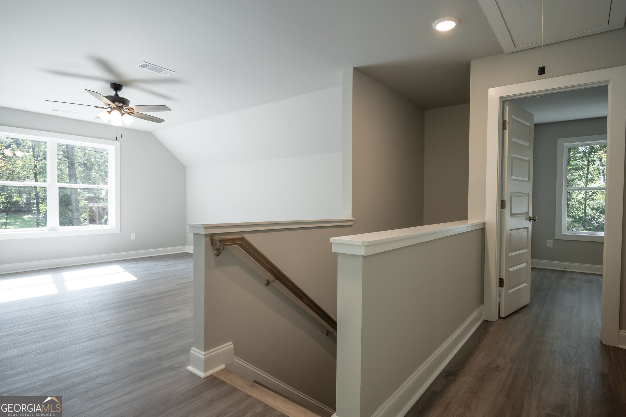 380 University Circle Property Photo 31