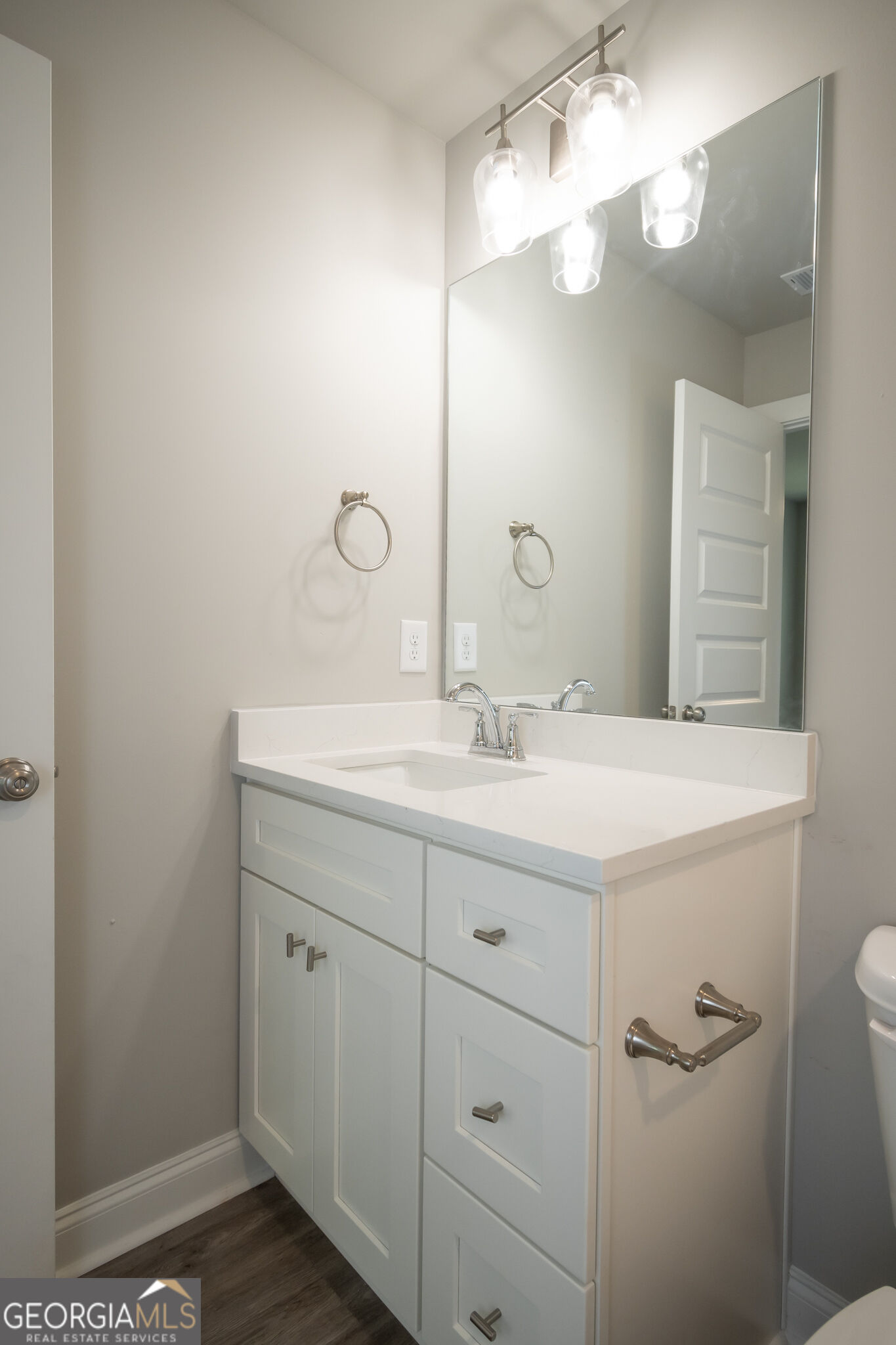 380 University Circle Property Photo 42