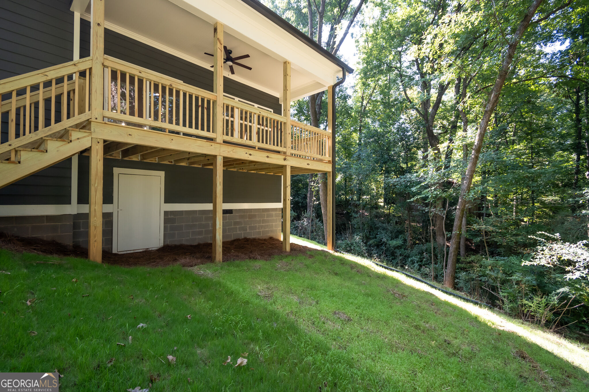 380 University Circle Property Photo 56