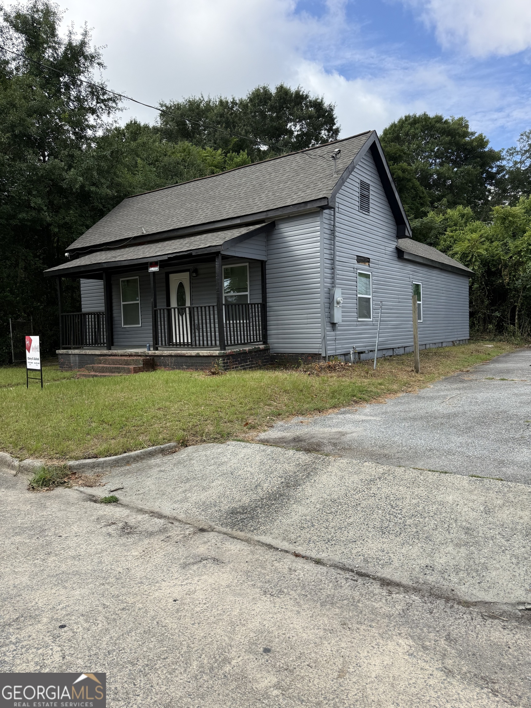 958 Emory Avenue Property Photo 2