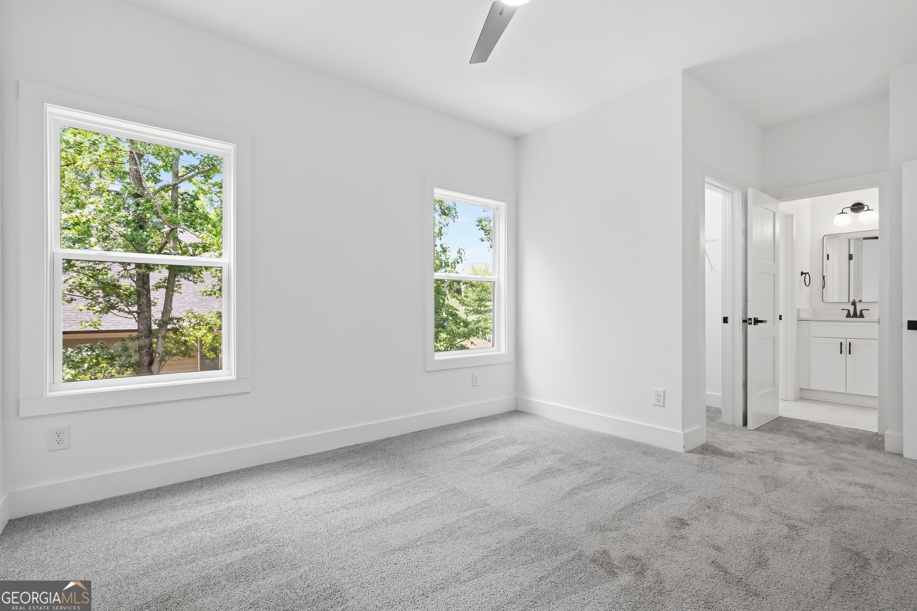 5676 Meadow View Drive Property Photo 46