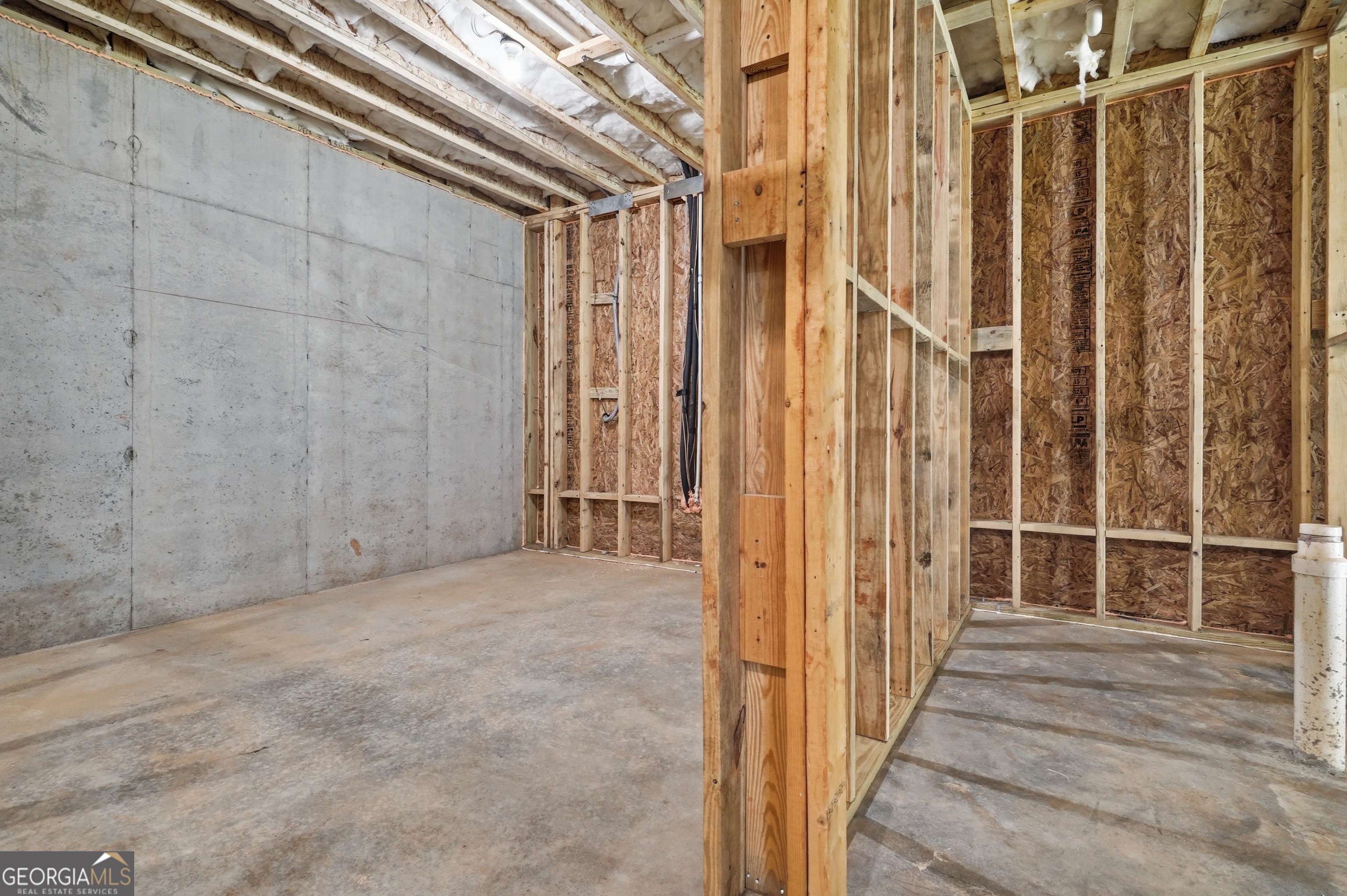 5676 Meadow View Drive Property Photo 54