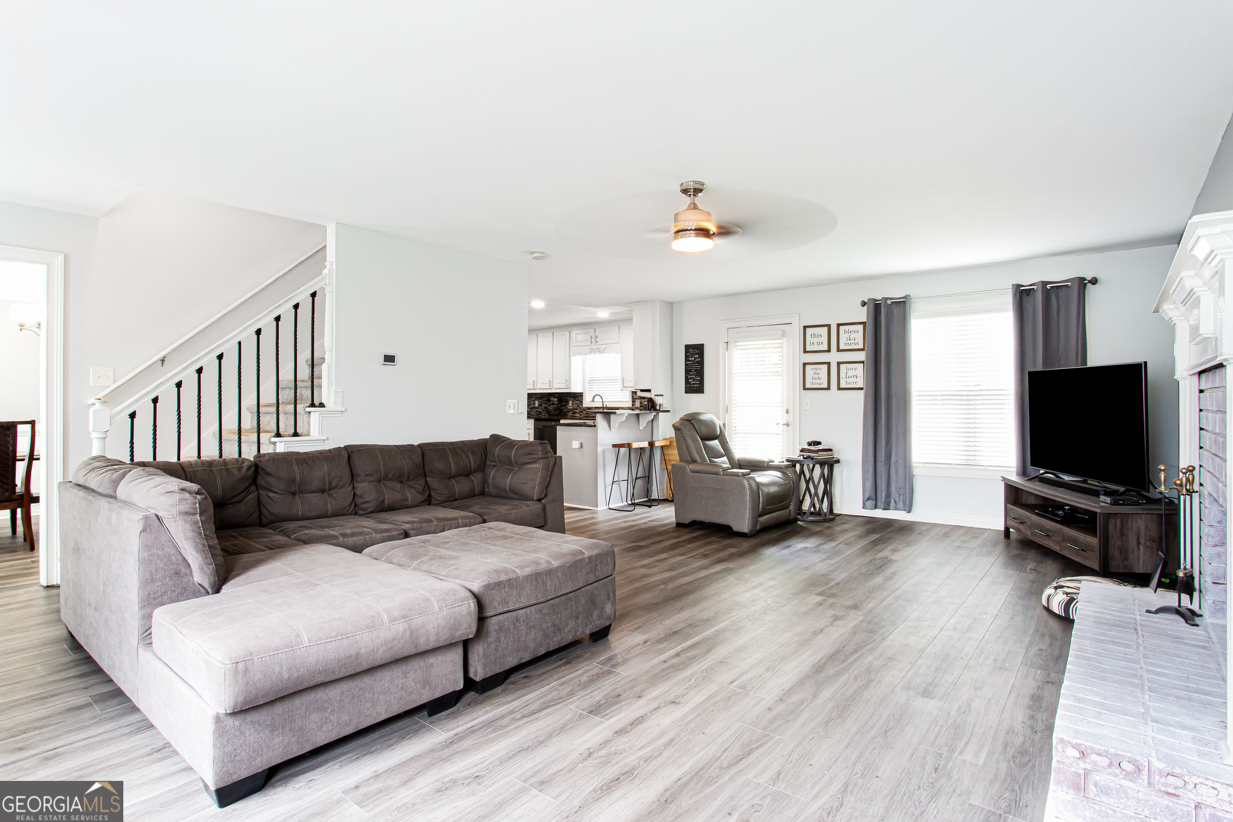 2436 Sky Valley Drive Property Photo 11