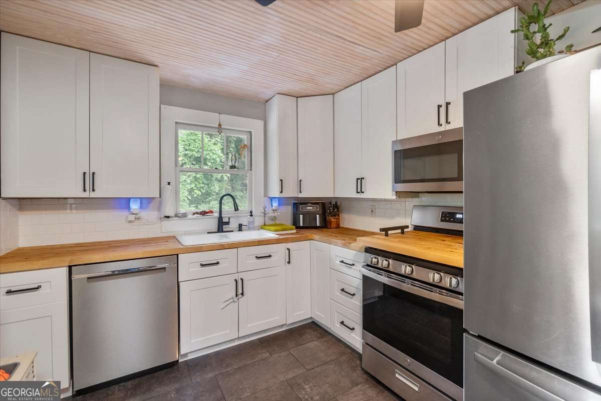 208 Briarcliff Road Property Photo 7