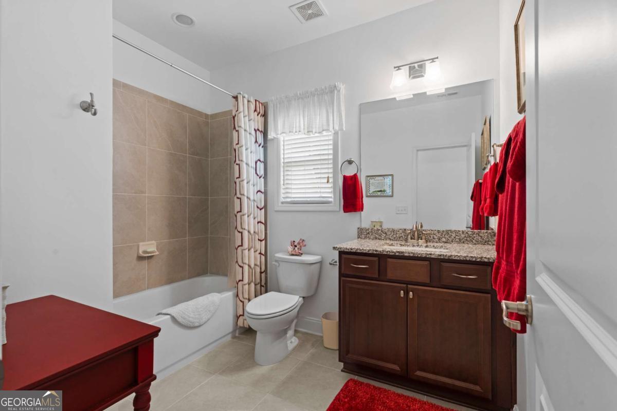4725 Amble Trace Property Photo 11