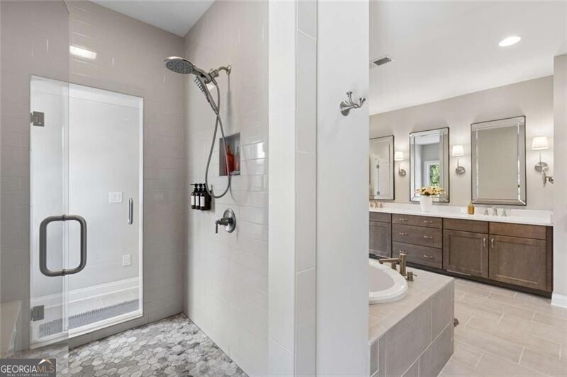 1060 Kent Court Property Photo 38