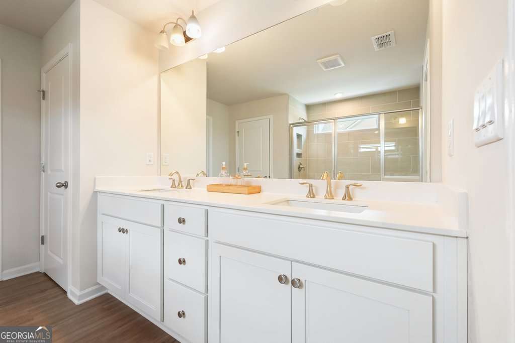 11 Running Terrace Way Property Photo 36