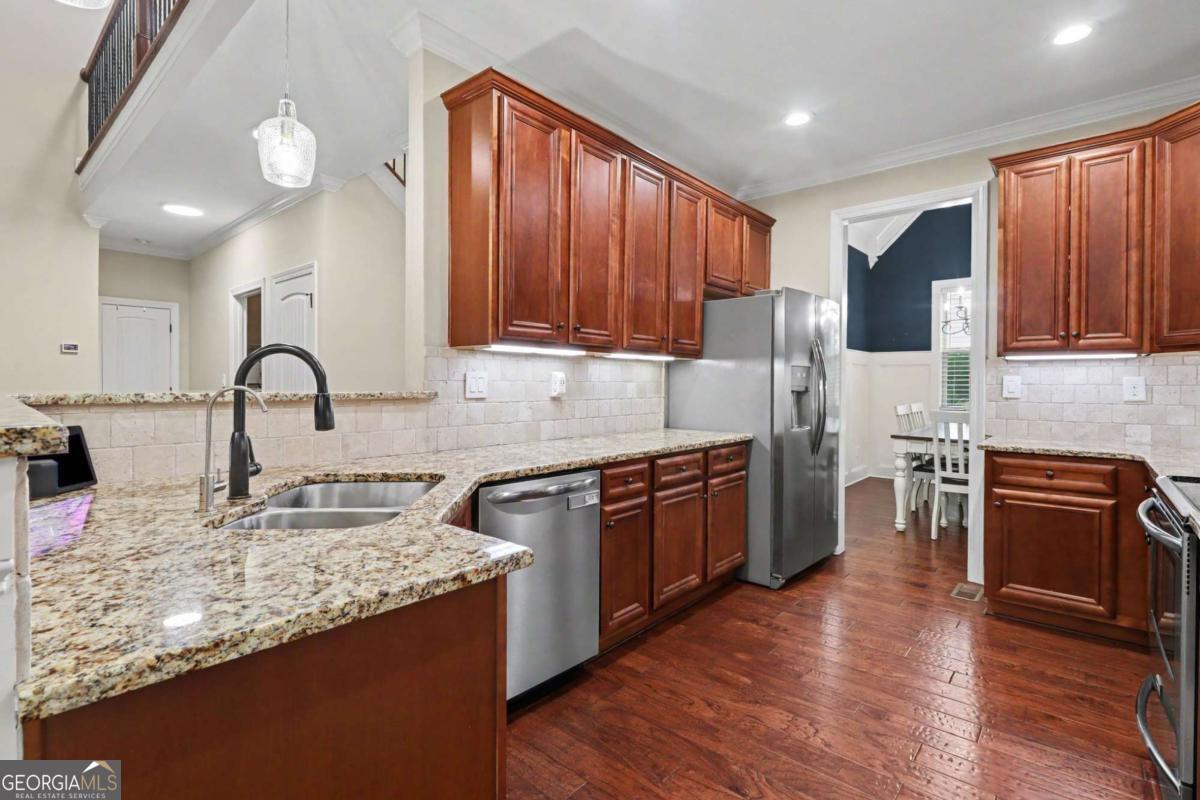 64 Blandwood Drive Property Photo 8