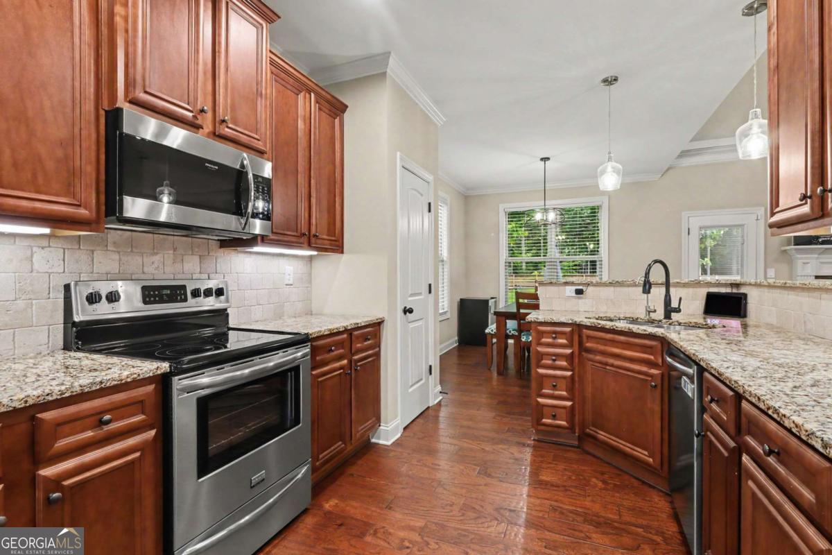 64 Blandwood Drive Property Photo 13
