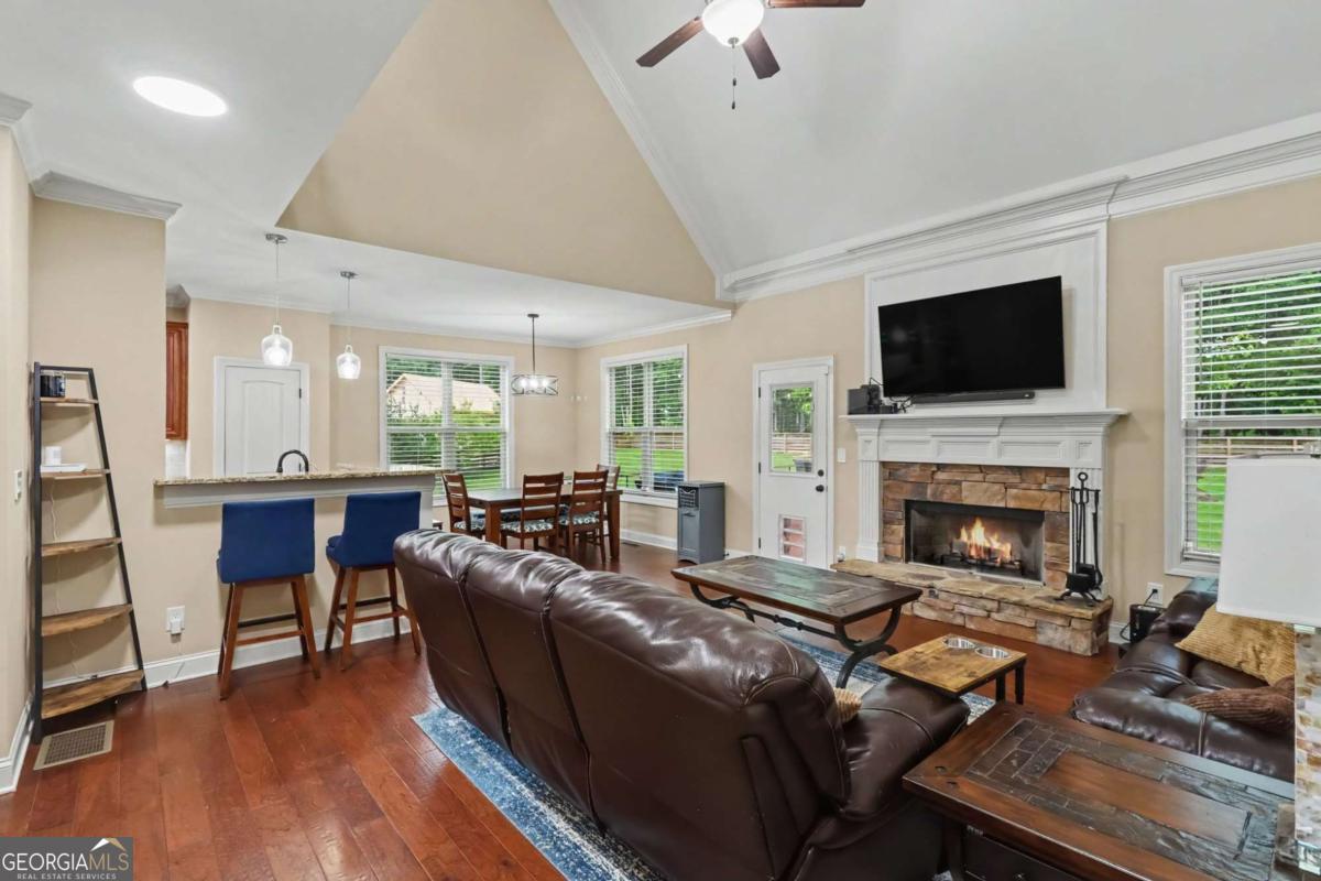 64 Blandwood Drive Property Photo 14