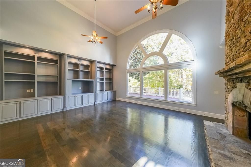 2747 Lockerly Lane Property Photo 4