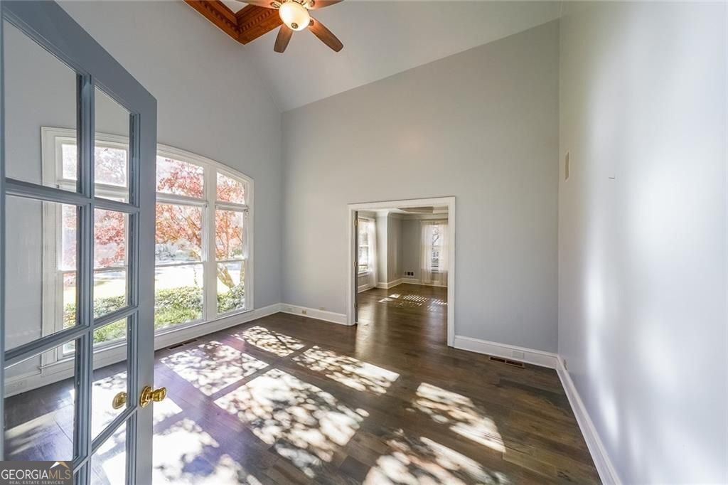 2747 Lockerly Lane Property Photo 14