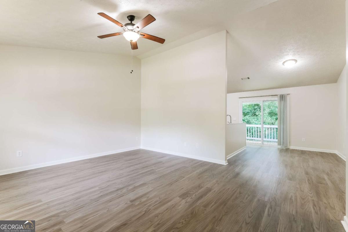 3140 Alenes Drive Property Photo 4