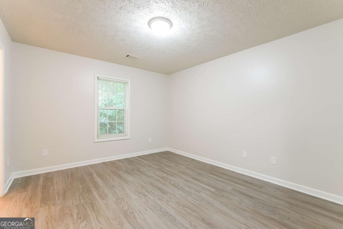 3140 Alenes Drive Property Photo 8