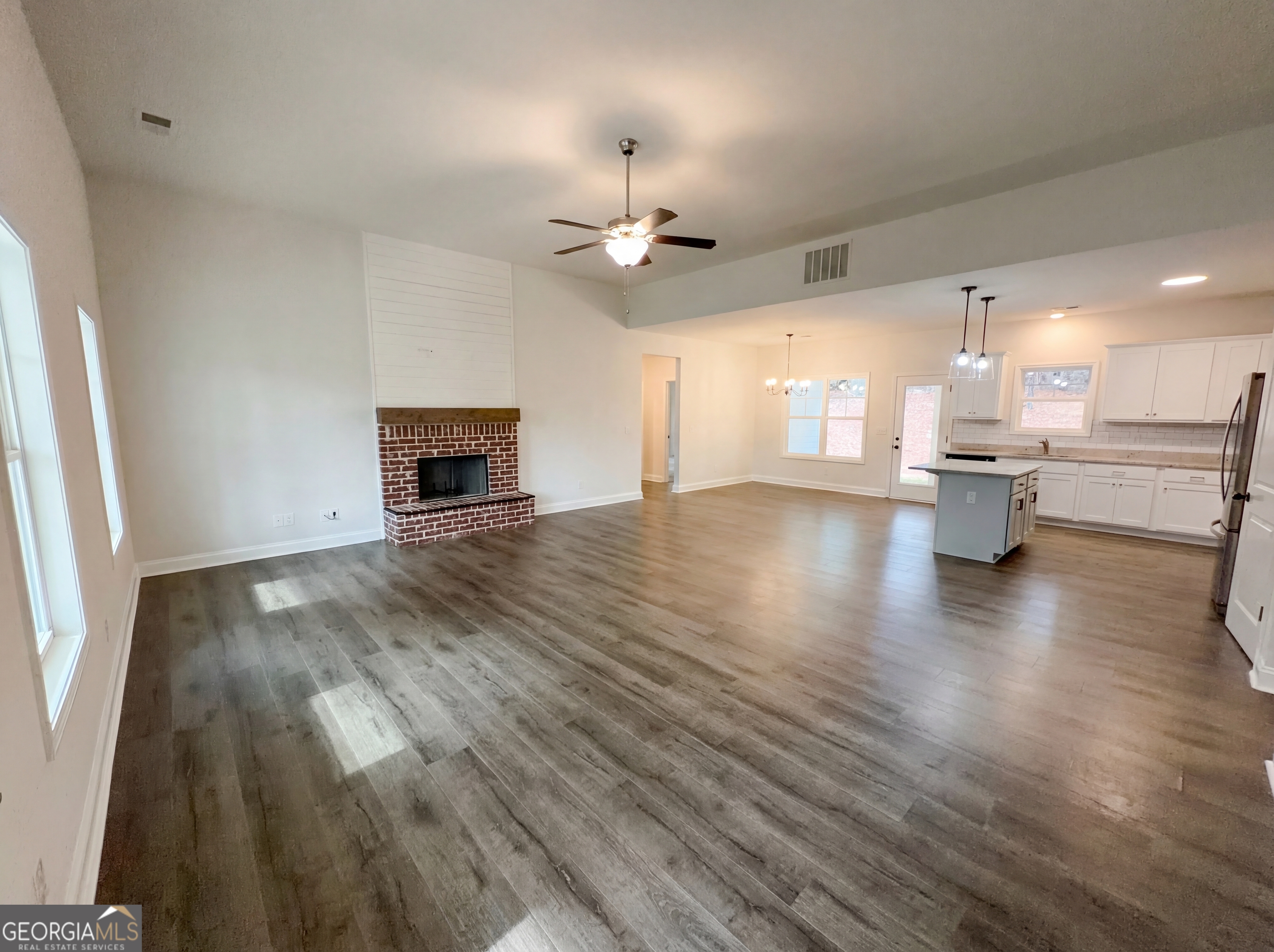1841 Highway 138 Property Photo 6