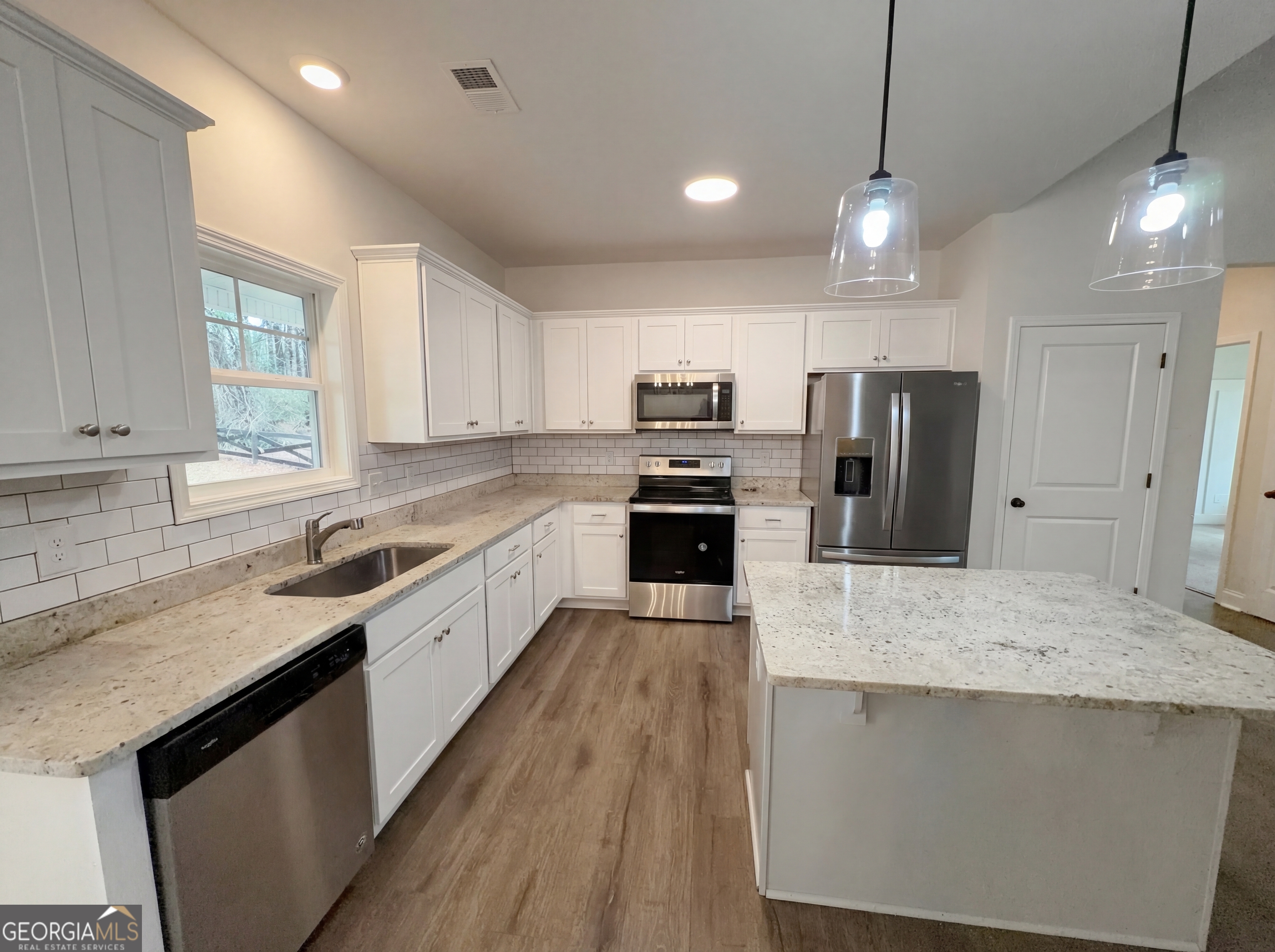 1841 Highway 138 Property Photo 11