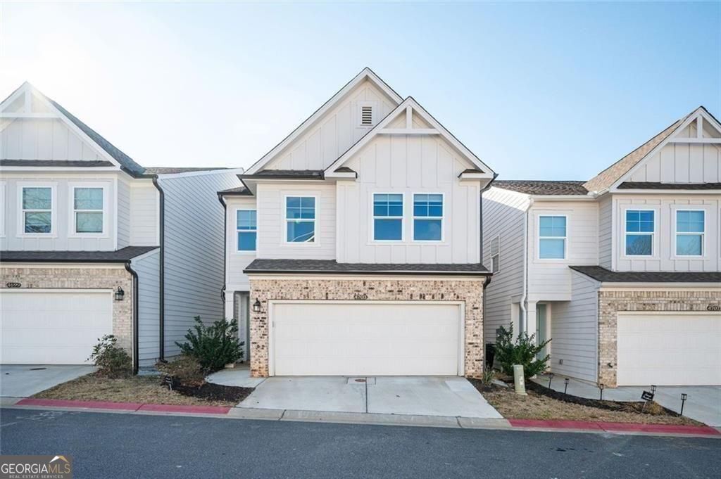 4703 Canary Diamond Lane