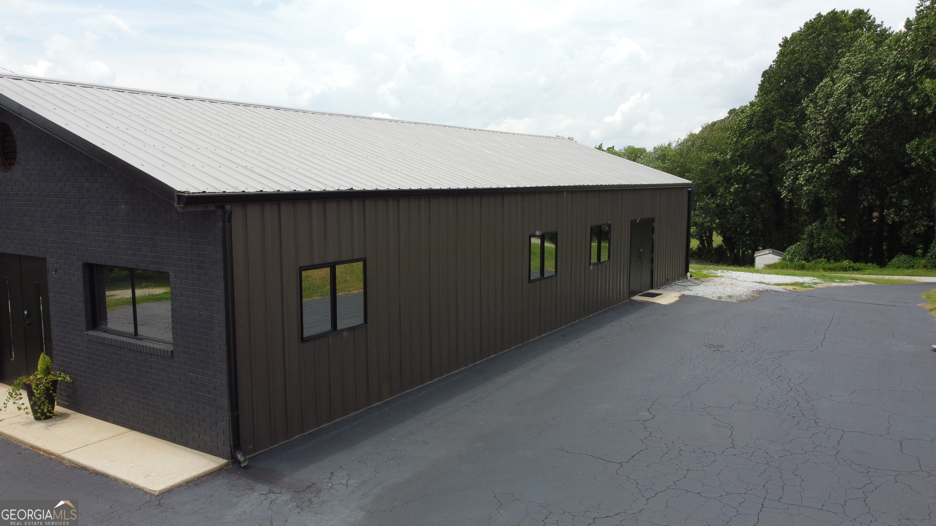 161 Hodges Street Property Photo 4