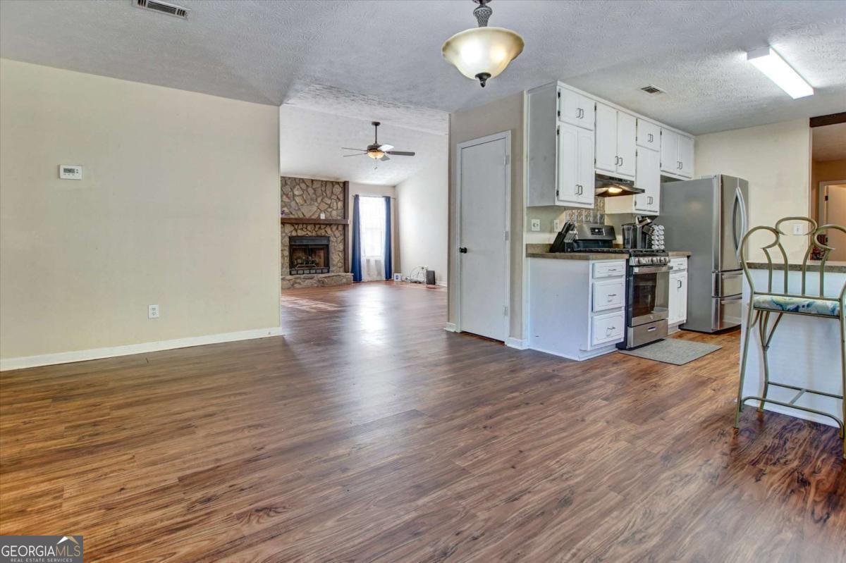 11553 Matthews Trail Property Photo 5