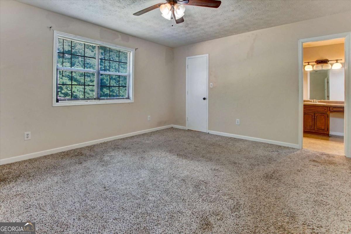 11553 Matthews Trail Property Photo 16
