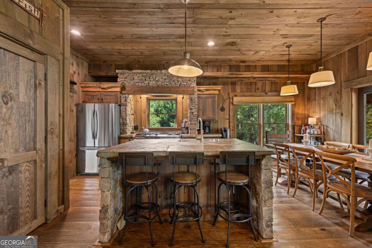 355 Old Camp Loop Property Photo 14