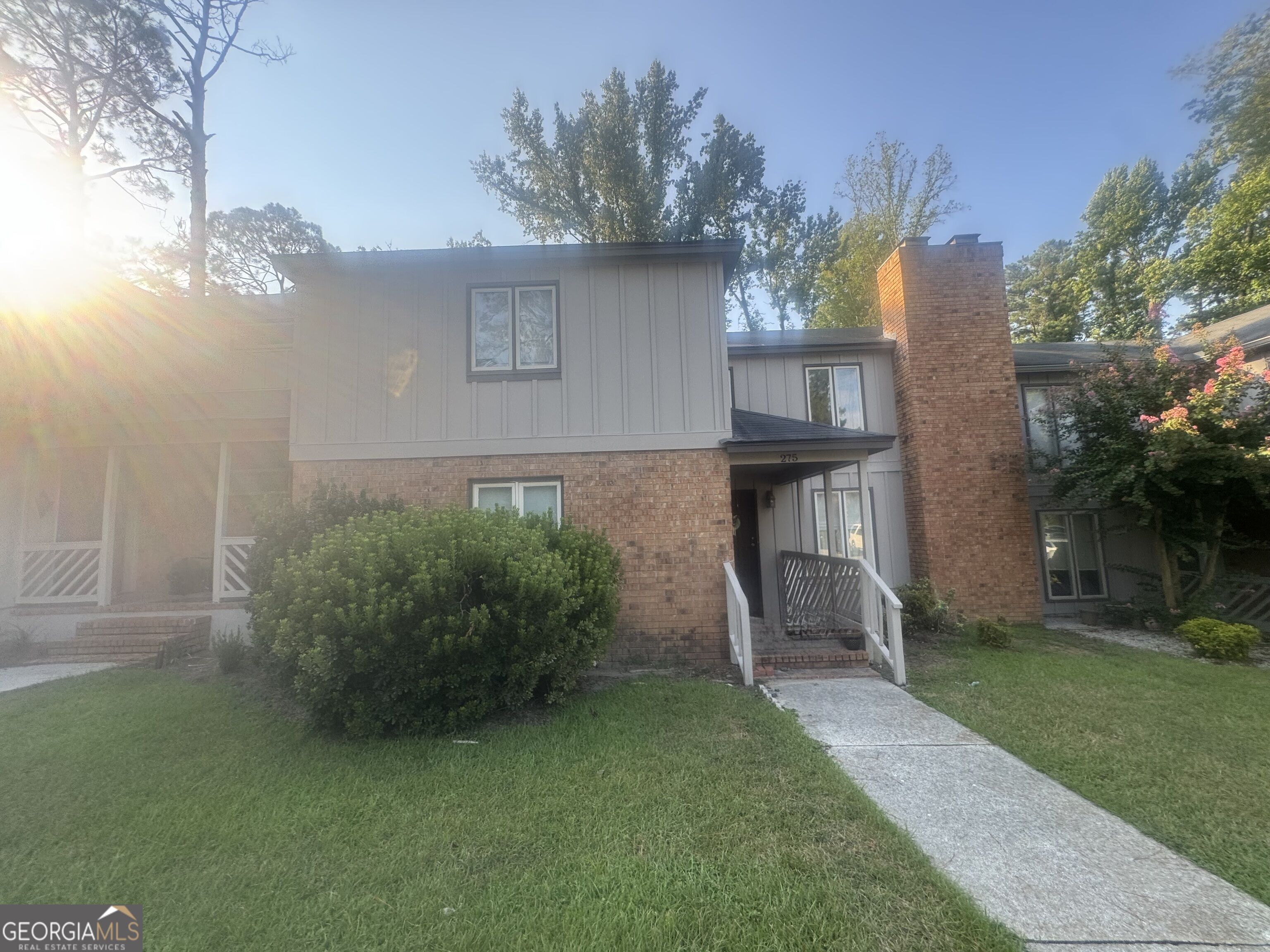 275 Westbrooke Drive # 22 Property Photo 4
