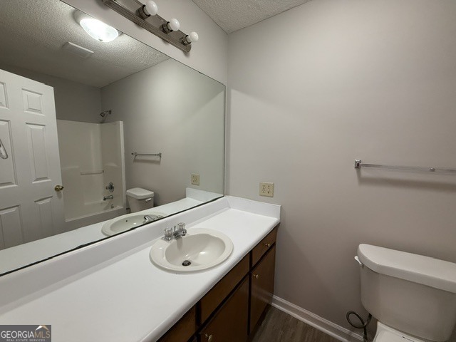 2800 Arthur K B B Property Photo 10