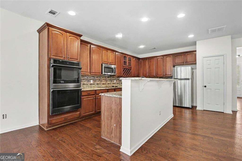 6195 Park Leaf Walk Property Photo 9