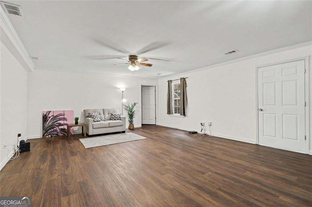 6195 Park Leaf Walk Property Photo 24
