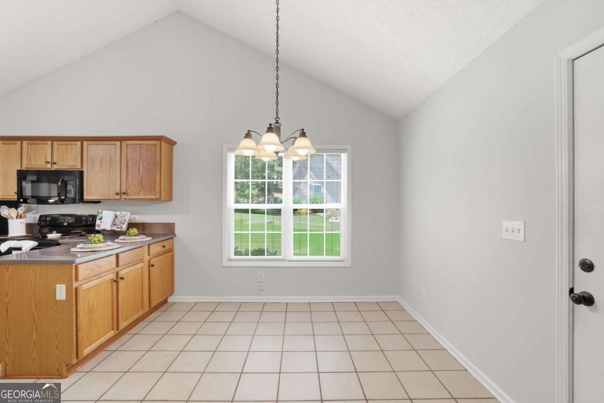 317 Hemington Way Property Photo 10