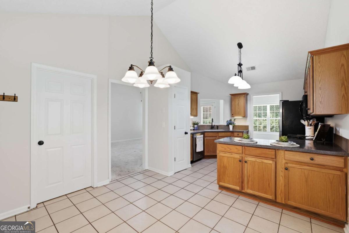 317 Hemington Way Property Photo 11