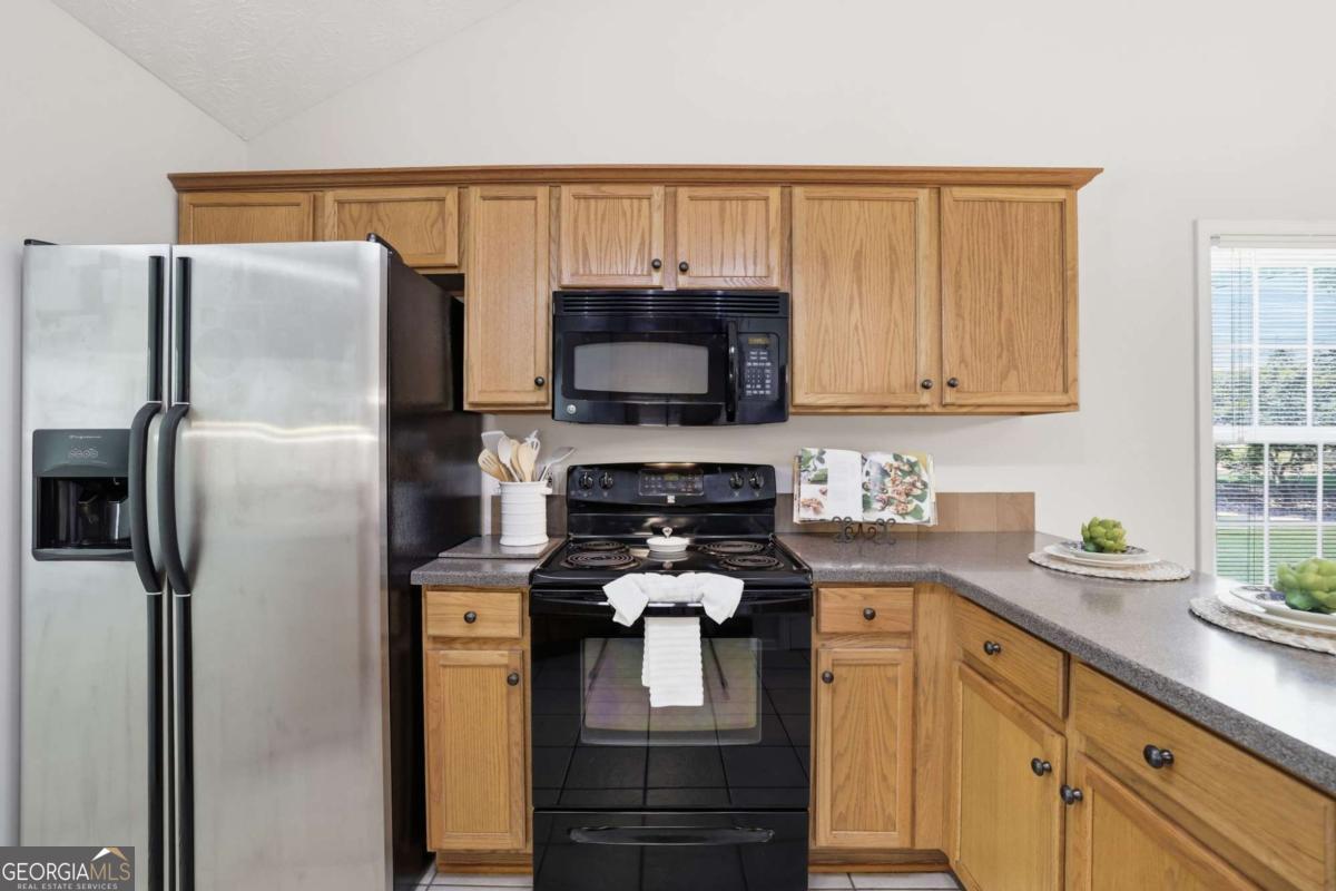 317 Hemington Way Property Photo 16