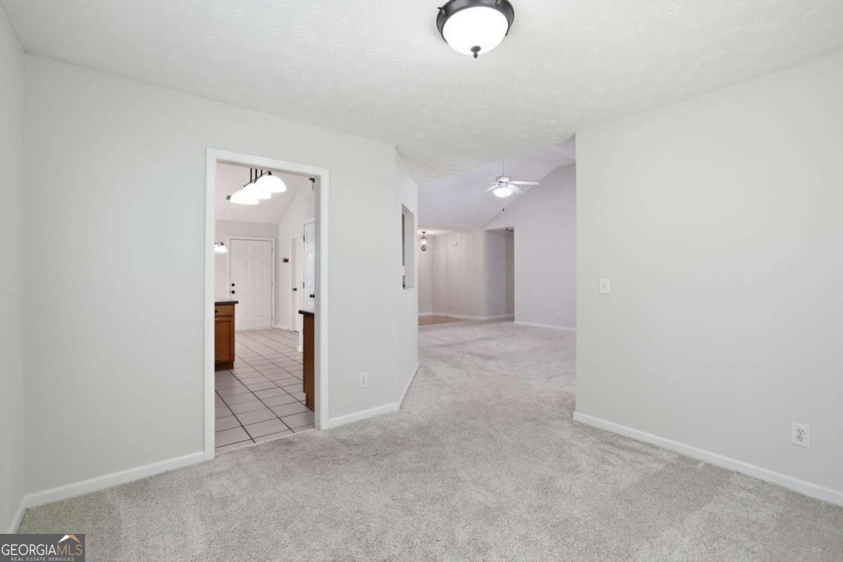 317 Hemington Way Property Photo 17