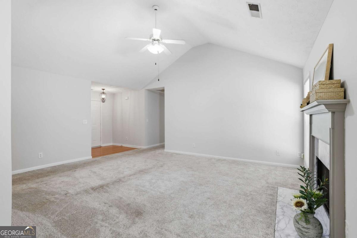 317 Hemington Way Property Photo 19