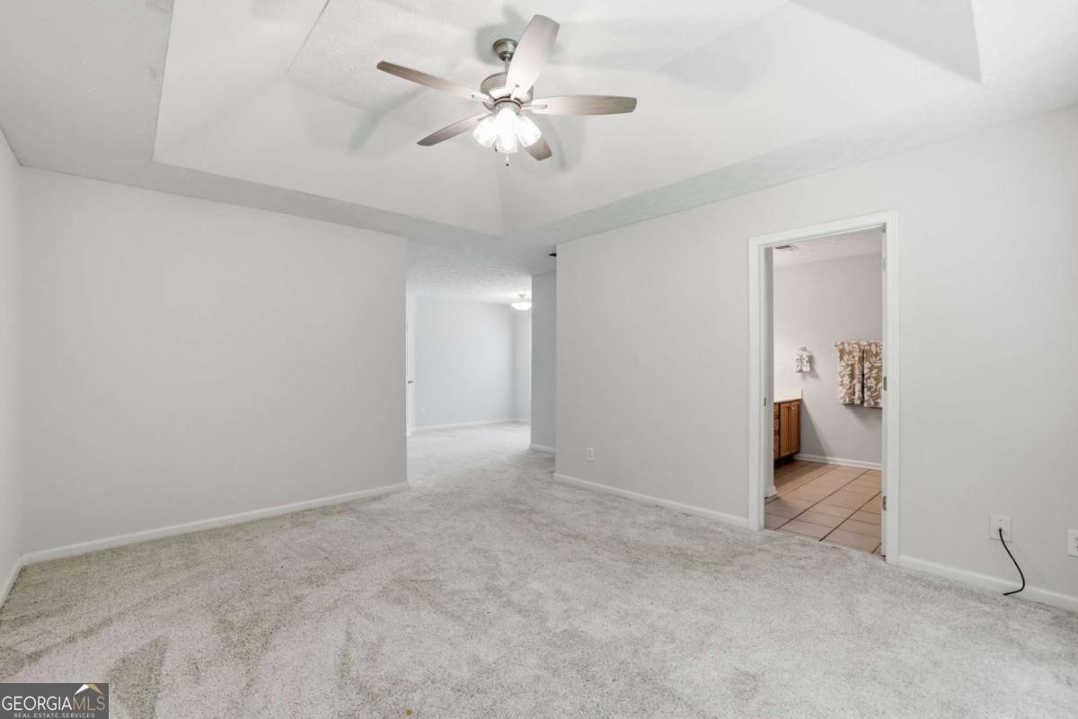 317 Hemington Way Property Photo 22
