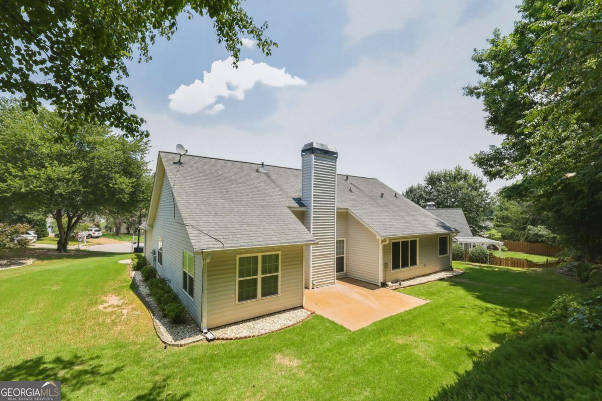 317 Hemington Way Property Photo 35