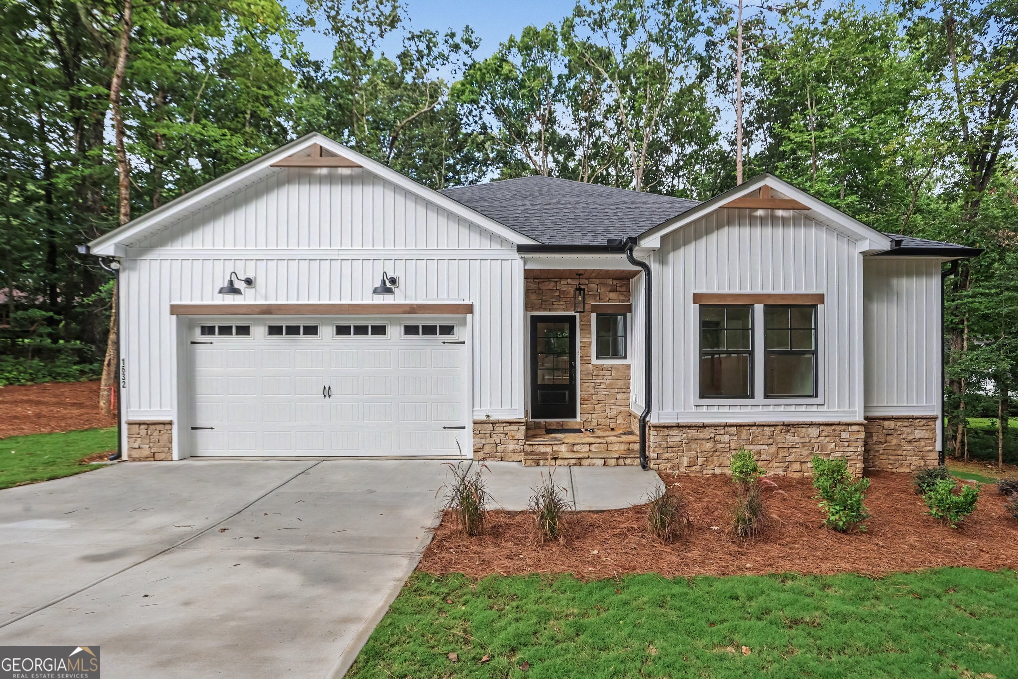 1632 Mcclung Road Property Photo 1