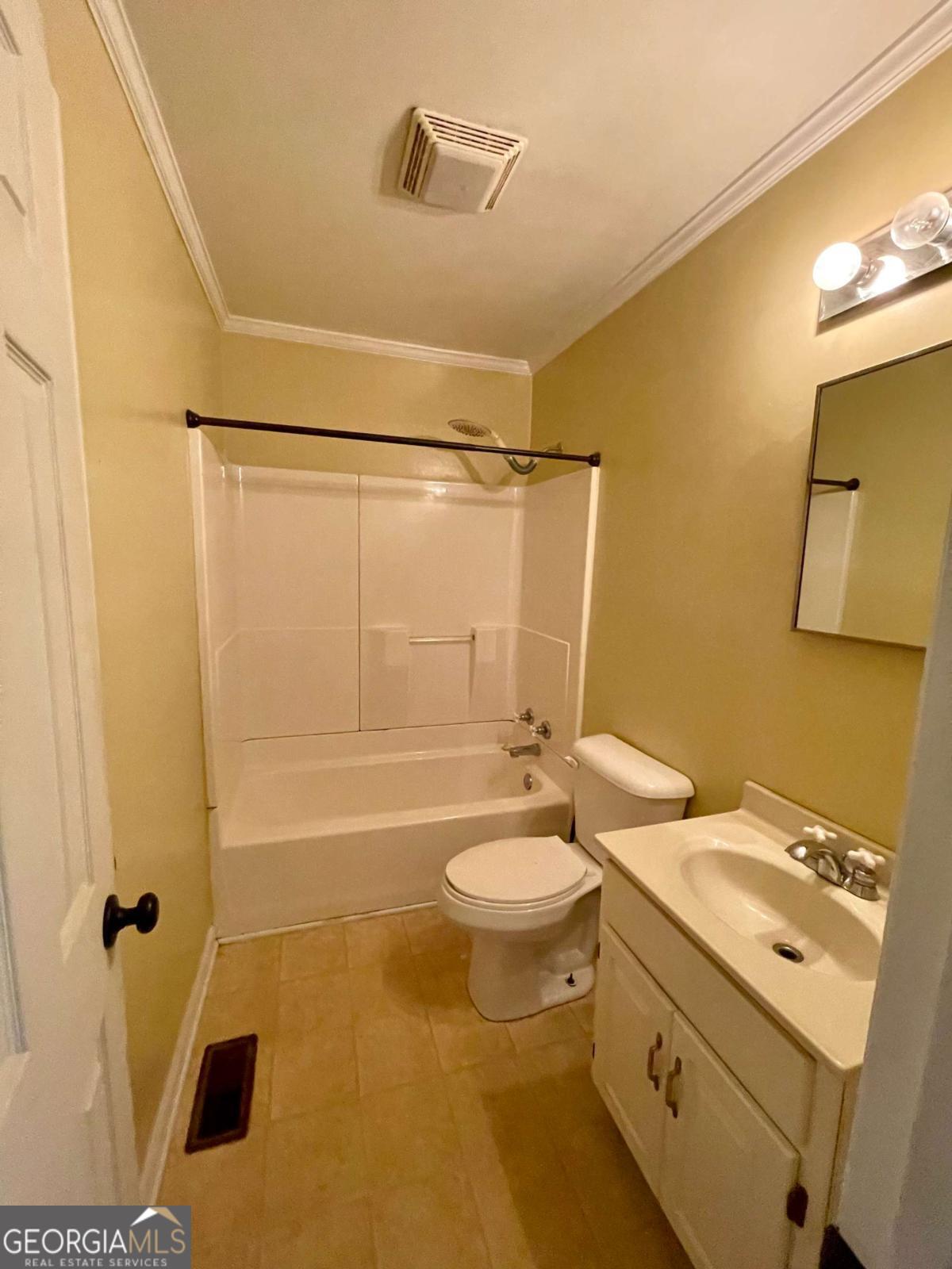 205 Lovelace Way Property Photo 8