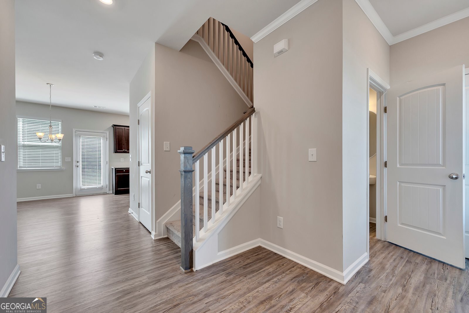 100 Valley Brook Way Property Photo 6